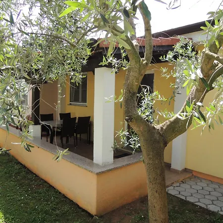 Holiday home Lavanda 3 *